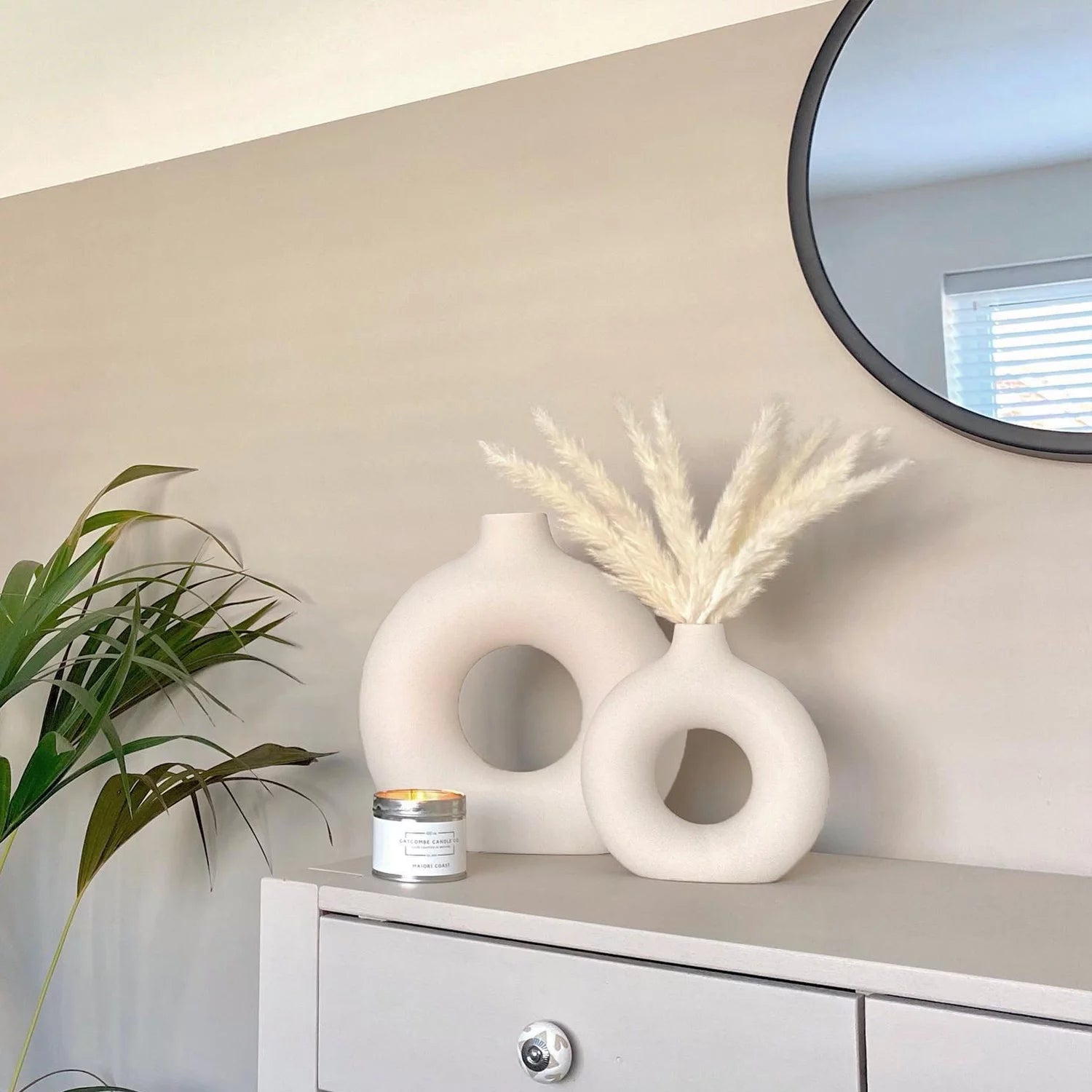 Elevate Your Home Decor with Our Set of 2 Stylish White Ceramic Donut Vases - Perfect for Modern Farmhouse Aesthetics!
