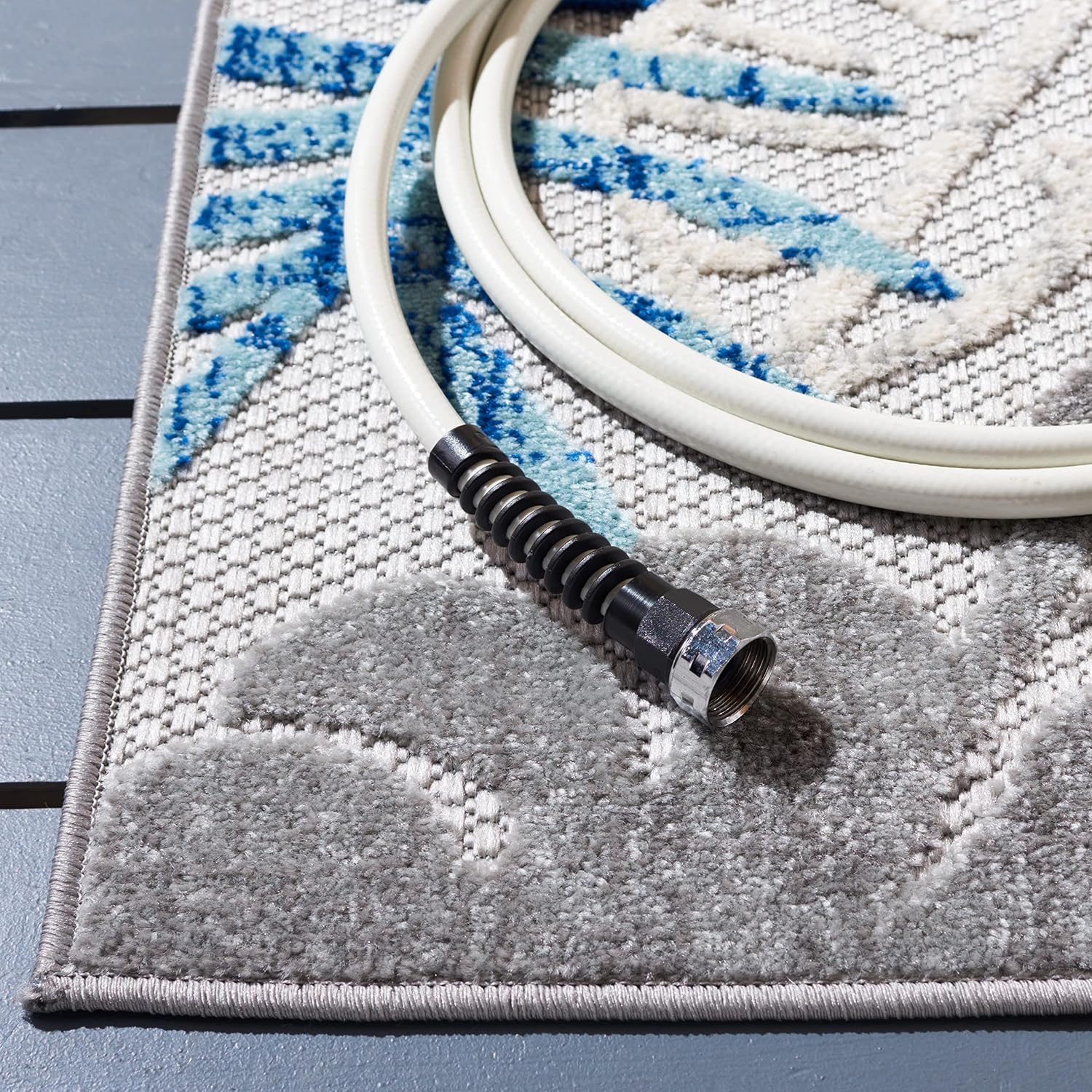 Transform Your Space with the SAFAVIEH Cabana Collection Washable Outdoor Rug - 5'3" x 7'6" in Stylish Grey & Blue - Perfect for Patios, Backyards, and More!